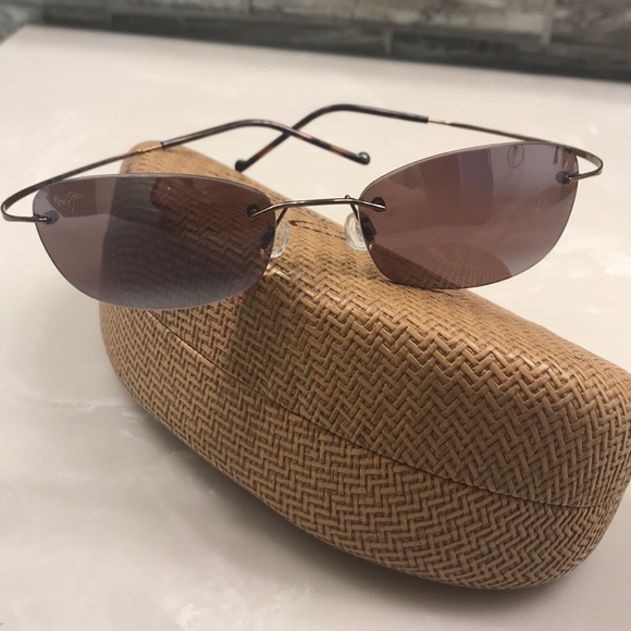 *sold* Authentic Maui Jim polarized sunglasses - Picture 1 of 4